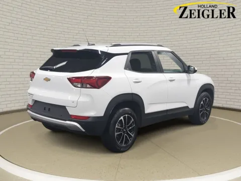 More photos of 2025 Chevrolet TrailBlazer LT at Zeigler GMC of Holland, MI
