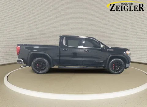 More photos of 2021 GMC Sierra 1500 SLE at Zeigler GMC of Holland, MI