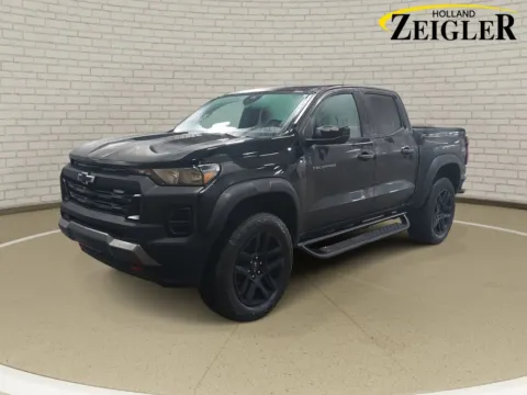 Black 2023 Chevrolet Colorado Trail Boss for sale in Holland, MI