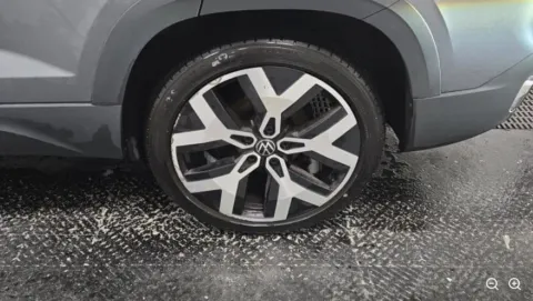 Another view of 2022 Volkswagen Taos 1.5T SEL for sale in Holland, MI at Zeigler GMC of Holland