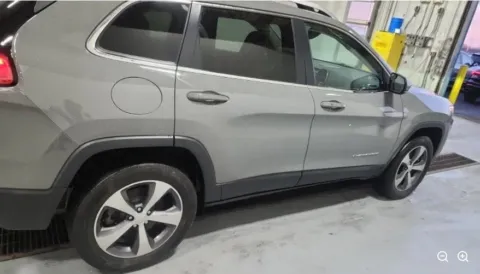 More photos of 2020 Jeep Cherokee Limited at Zeigler GMC of Holland, MI