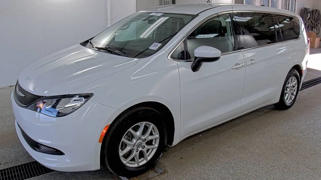 White 2022 Chrysler Voyager LX for sale in Holland, MI