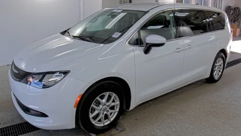 White 2022 Chrysler Voyager LX for sale in Holland, MI