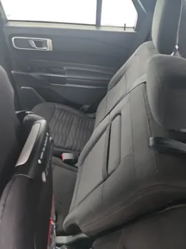 More photos of 2020 Ford Explorer XLT at Zeigler GMC of Holland, MI