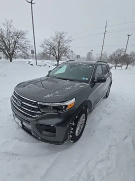 Gray 2020 Ford Explorer XLT for sale in Holland, MI