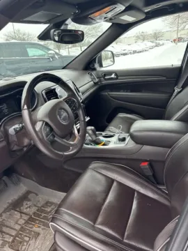 More photos of 2019 Jeep Grand Cherokee Overland at Zeigler GMC of Holland, MI