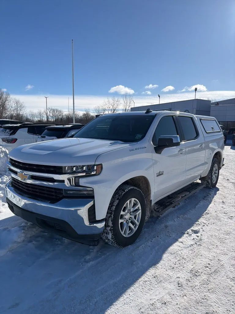 White 2021 Chevrolet Silverado 1500 LT for sale in Holland, MI