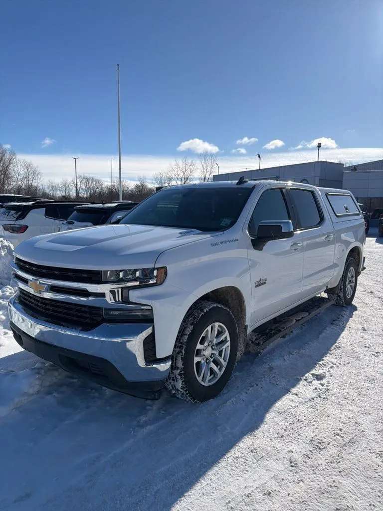 White 2021 Chevrolet Silverado 1500 LT for sale in Holland, MI