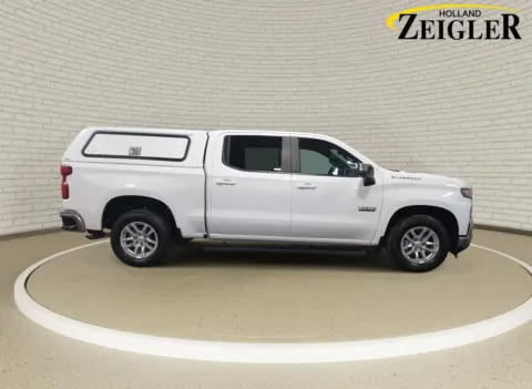 More photos of 2021 Chevrolet Silverado 1500 LT at Zeigler GMC of Holland, MI