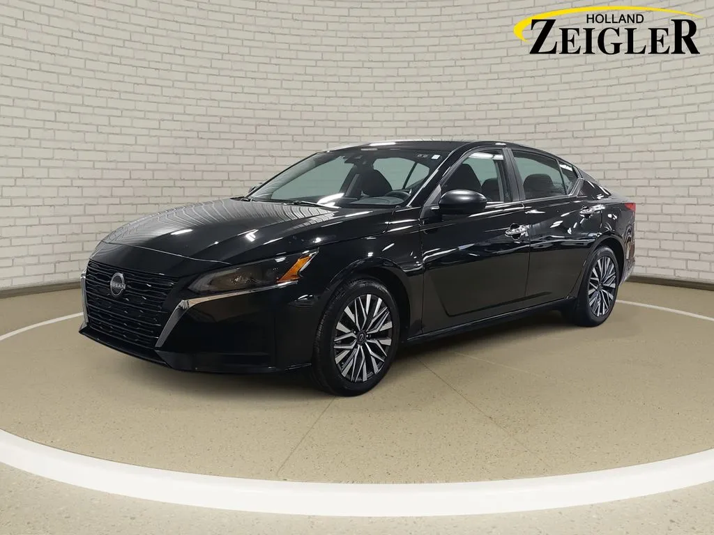 2025 Nissan Altima 2.5 SV for sale in Holland, MI