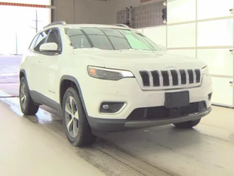 White 2021 Jeep Cherokee Limited for sale in Holland, MI
