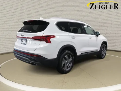 More photos of 2023 Hyundai Santa Fe SEL at Zeigler GMC of Holland, MI