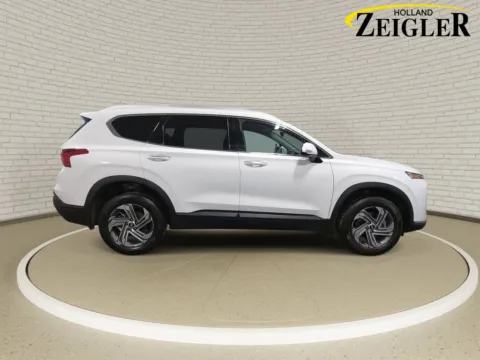 More photos of 2023 Hyundai Santa Fe SEL at Zeigler GMC of Holland, MI