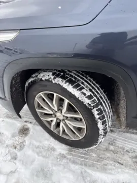 More photos of 2018 GMC Acadia SLE-2 at Zeigler GMC of Holland, MI