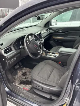 Photos of 2018 GMC Acadia SLE-2 for sale in Holland, MI at Zeigler GMC of Holland