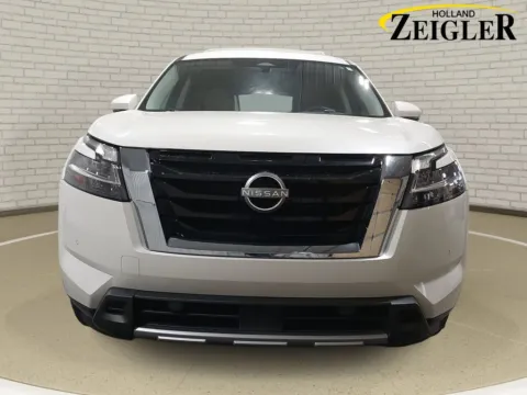 Photos of 2024 Nissan Pathfinder SL for sale in Holland, MI at Zeigler GMC of Holland