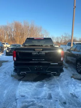 More photos of 2021 GMC Sierra 1500 Elevation at Zeigler GMC of Holland, MI