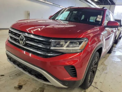 Red 2022 Volkswagen Atlas 3.6L V6 SE w/Technology for sale in Holland, MI