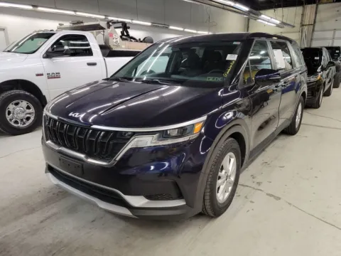More photos of 2023 Kia Carnival LX at Zeigler GMC of Holland, MI