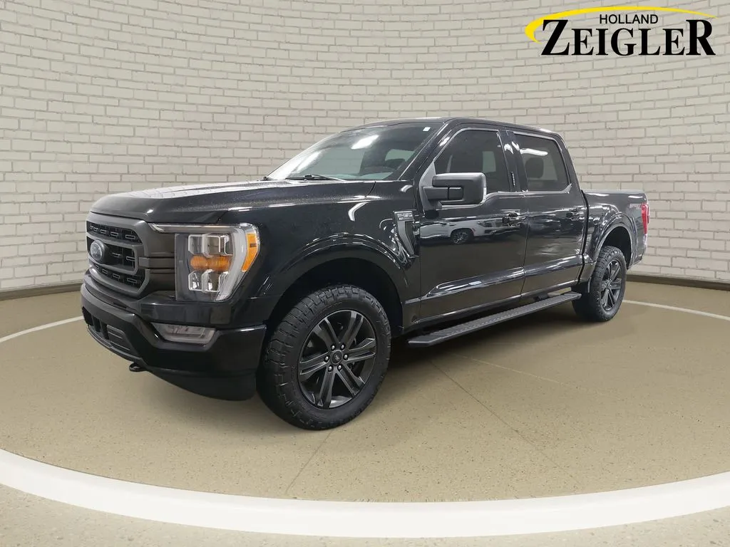 Black 2021 Ford F-150 XLT for sale in Holland, MI