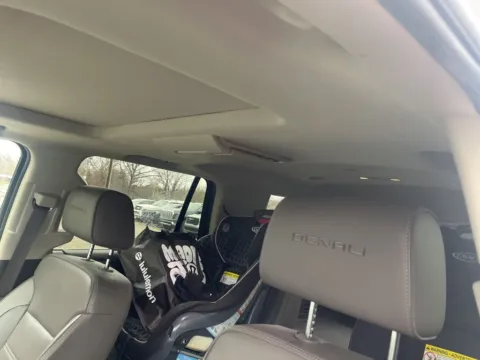 More photos of 2018 GMC Yukon Denali at Zeigler GMC of Holland, MI