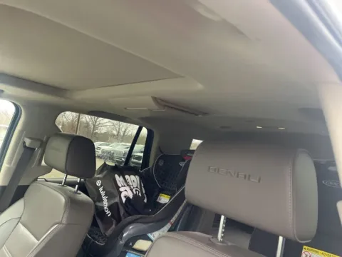 More photos of 2018 GMC Yukon Denali at Zeigler GMC of Holland, MI