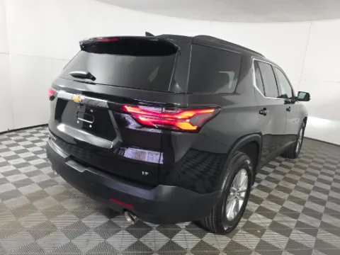More photos of 2022 Chevrolet Traverse LT Leather at Zeigler GMC of Holland, MI