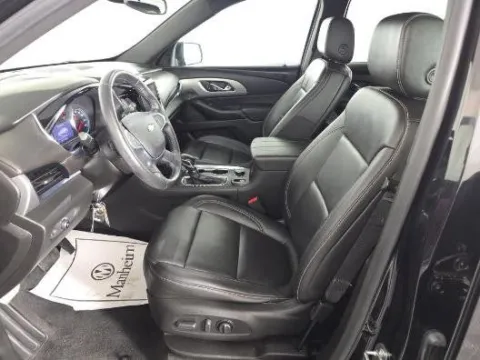 Another view of 2022 Chevrolet Traverse LT Leather for sale in Holland, MI at Zeigler GMC of Holland