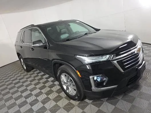 Black 2022 Chevrolet Traverse LT Leather for sale in Holland, MI