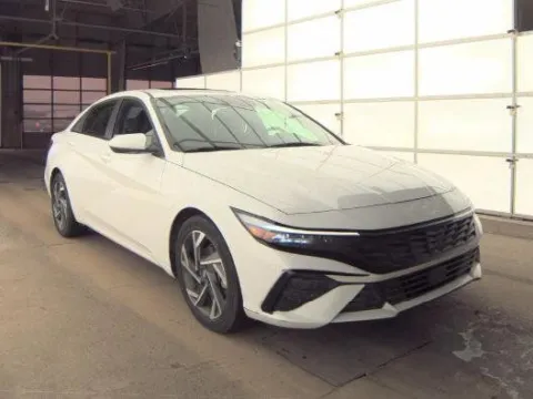 More photos of 2025 Hyundai Elantra SEL Convenience at Zeigler GMC of Holland, MI