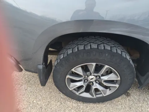 More photos of 2019 Chevrolet Silverado 1500 RST at Zeigler GMC of Holland, MI