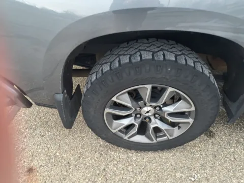 Another view of 2019 Chevrolet Silverado 1500 RST for sale in Holland, MI at Zeigler GMC of Holland