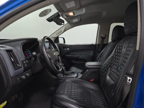 Photos of 2022 Chevrolet Colorado Z71 for sale in Holland, MI at Zeigler GMC of Holland