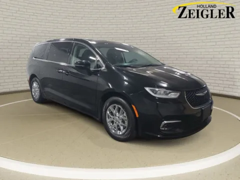 Another view of 2024 Chrysler Pacifica Touring L for sale in Holland, MI at Zeigler GMC of Holland
