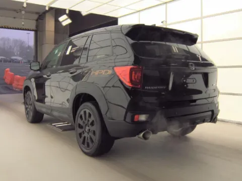 More photos of 2022 Honda Passport EX-L at Zeigler GMC of Holland, MI