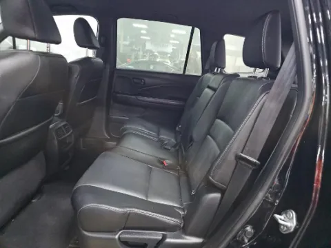 Photos of 2022 Honda Passport EX-L for sale in Holland, MI at Zeigler GMC of Holland