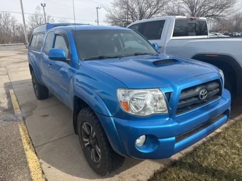 Photos of 2006 Toyota Tacoma for sale in Holland, MI at Zeigler GMC of Holland
