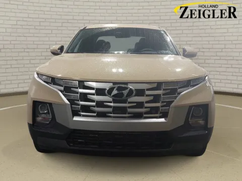 Photos of 2023 Hyundai Santa Cruz SE for sale in Holland, MI at Zeigler GMC of Holland