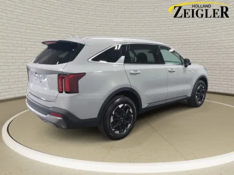 More photos of 2024 Kia Sorento S at Zeigler GMC of Holland, MI