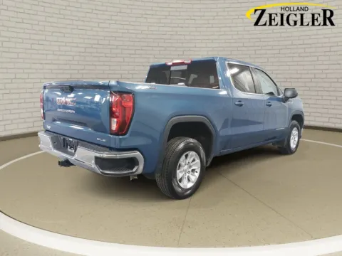 More photos of 2024 GMC Sierra 1500 SLE at Zeigler GMC of Holland, MI