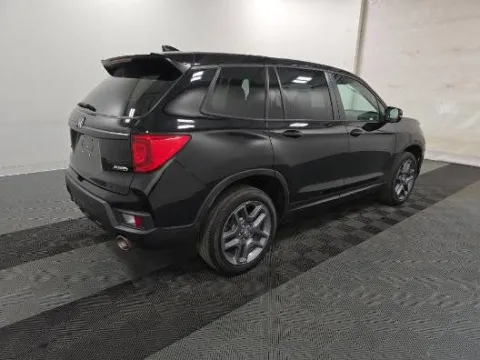 More photos of 2022 Honda Passport EX-L at Zeigler GMC of Holland, MI