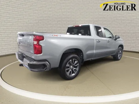 More photos of 2023 Chevrolet Silverado 1500 LT at Zeigler GMC of Holland, MI
