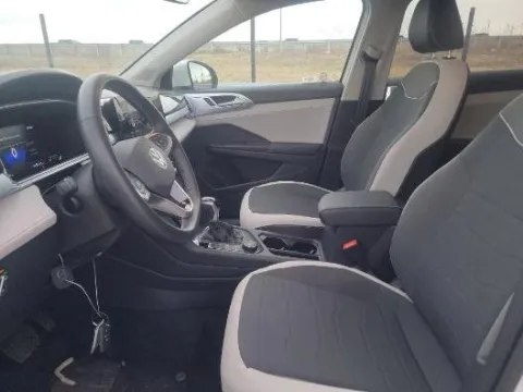 Photos of 2025 Volkswagen Taos 1.5T SE for sale in Holland, MI at Zeigler GMC of Holland