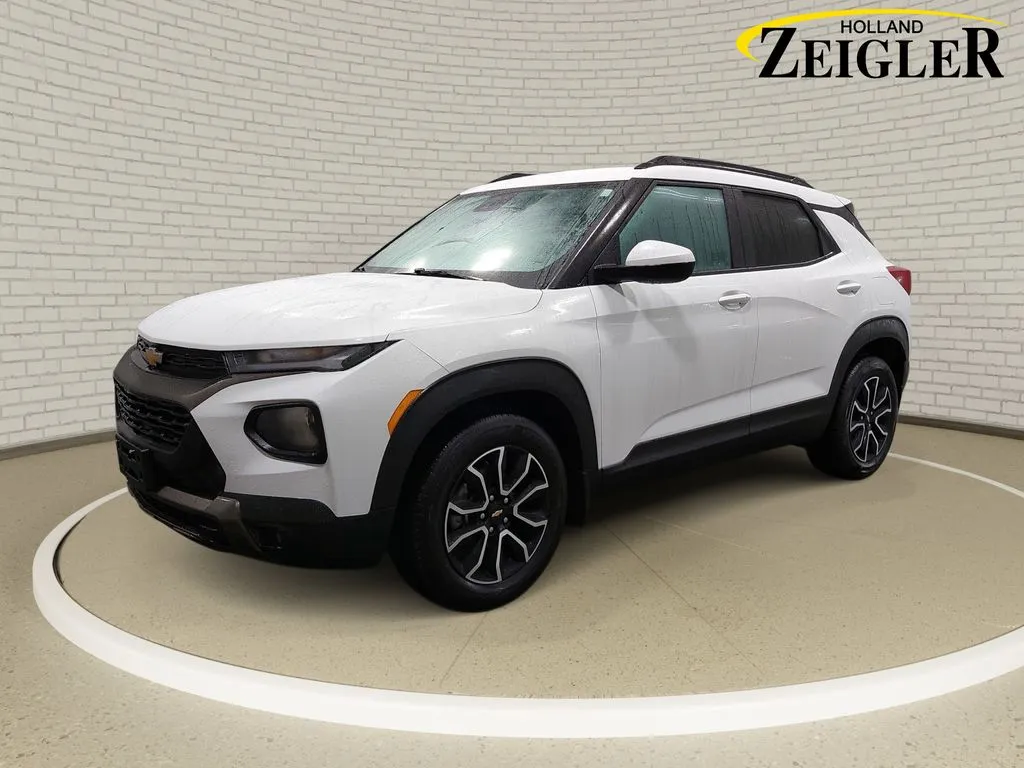 White 2023 Chevrolet TrailBlazer ACTIV for sale in Holland, MI
