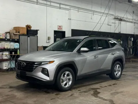 Silver 2023 Hyundai Tucson SEL for sale in Holland, MI