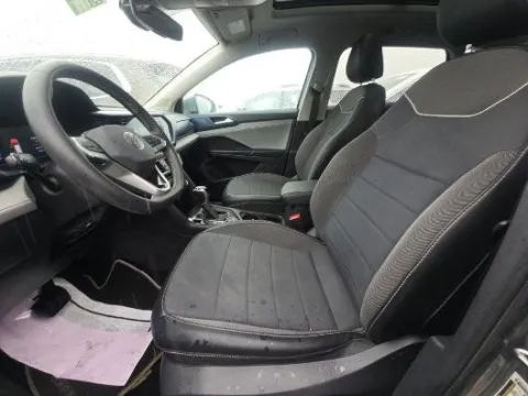 Photos of 2023 Volkswagen Taos 1.5T SE for sale in Holland, MI at Zeigler GMC of Holland