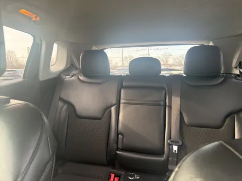 More photos of 2018 Jeep Compass Altitude at Zeigler GMC of Holland, MI