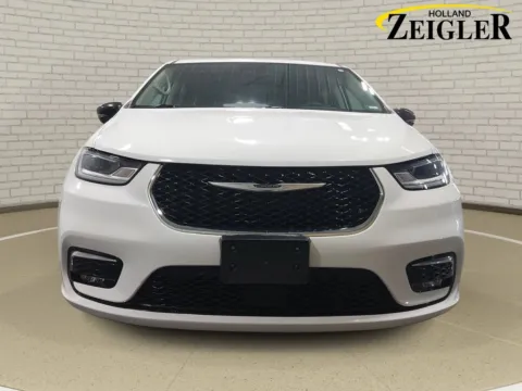 Photos of 2024 Chrysler Pacifica Touring L for sale in Holland, MI at Zeigler GMC of Holland