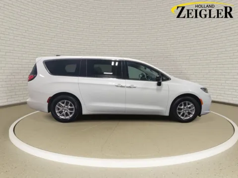 More photos of 2024 Chrysler Pacifica Touring L at Zeigler GMC of Holland, MI