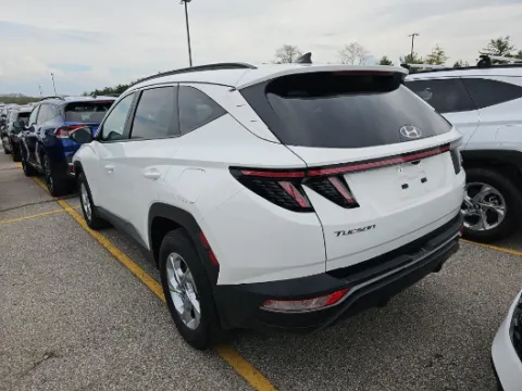 Another view of 2023 Hyundai Tucson SEL for sale in Holland, MI at Zeigler GMC of Holland